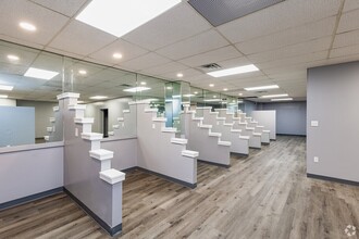 351-355 5th Ave, Pittsburgh, PA to rent Interior Photo- Image 1 of 5