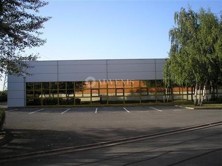Light Industrial in Saint-Thibault-des-Vignes to rent - Building Photo - Image 2 of 8