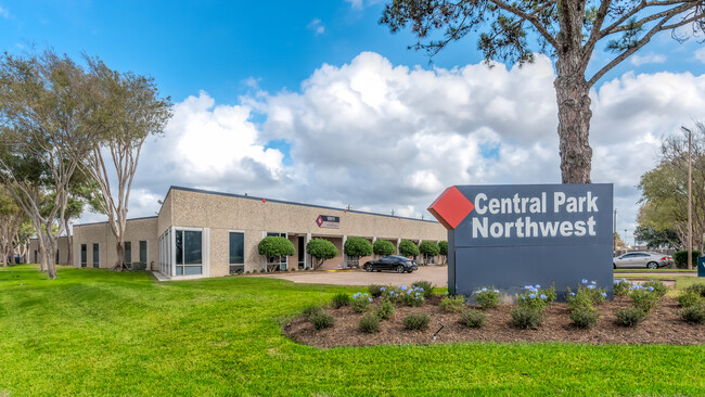 More details for 2501 Central Pky, Houston, TX - Light Industrial for Rent