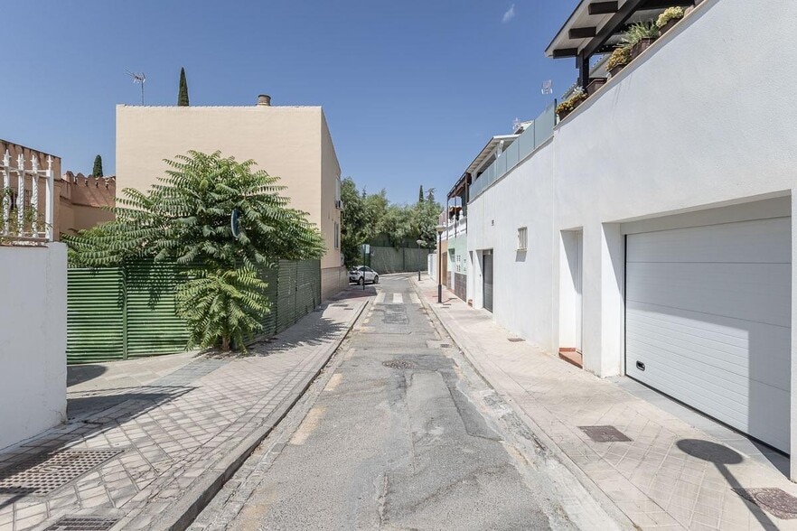 Pablo Neruda Lan, 1, Granada, Granada for sale - Building Photo - Image 2 of 10