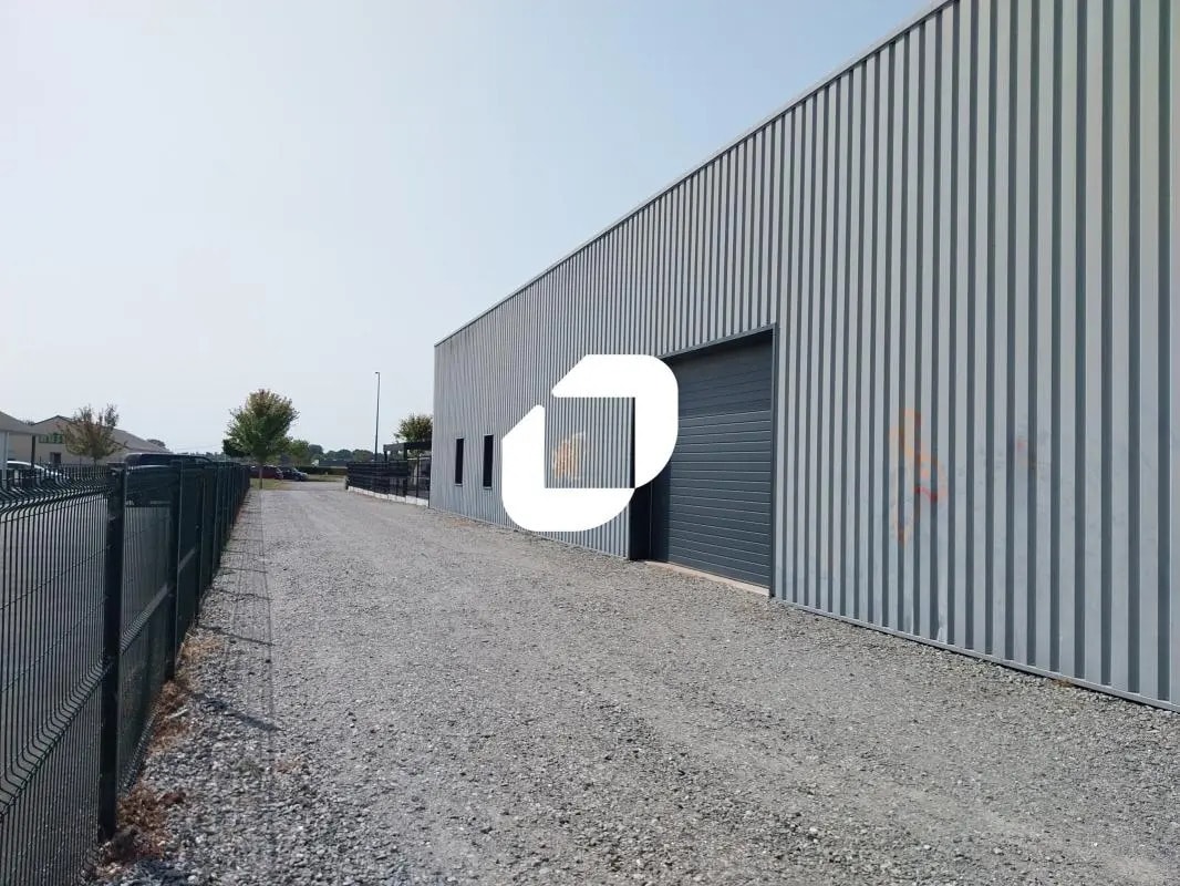 Rue D'Anjou, Nort-sur-Erdre for sale Building Photo- Image 1 of 13