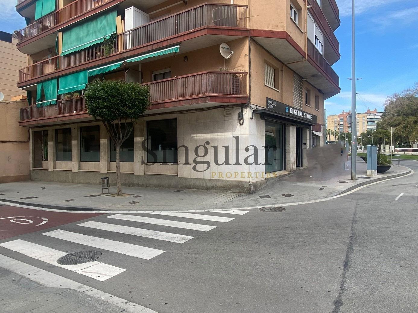 Retail in Sant Joan Despí, Barcelona to rent Building Photo- Image 1 of 7