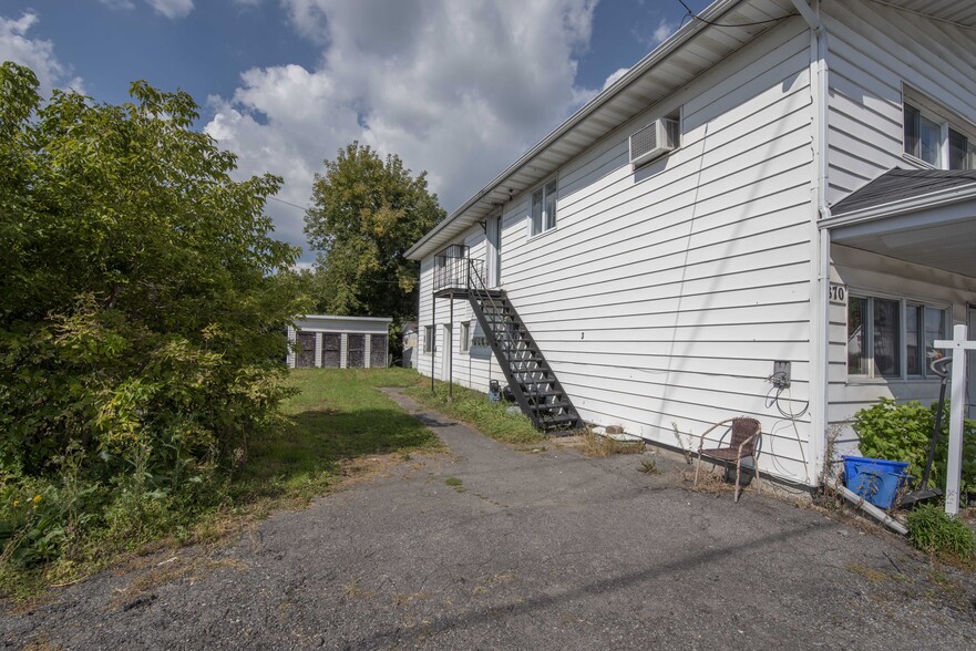 2870 Colonial Rd, Ottawa, ON for sale - Building Photo - Image 2 of 13