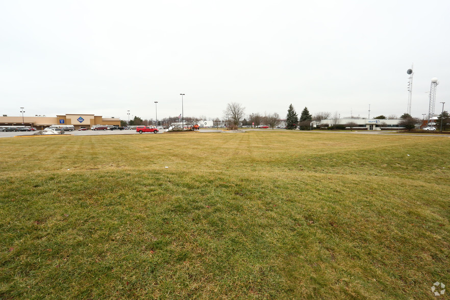 E Edgewood Blvd, Lansing, MI for sale - Primary Photo - Image 1 of 1