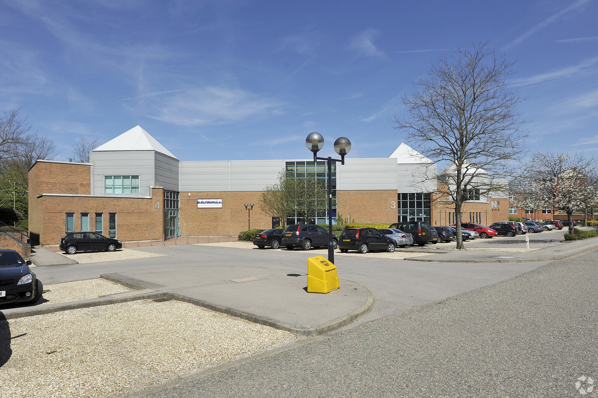 Armstrong Mall, Farnborough for sale Primary Photo- Image 1 of 1