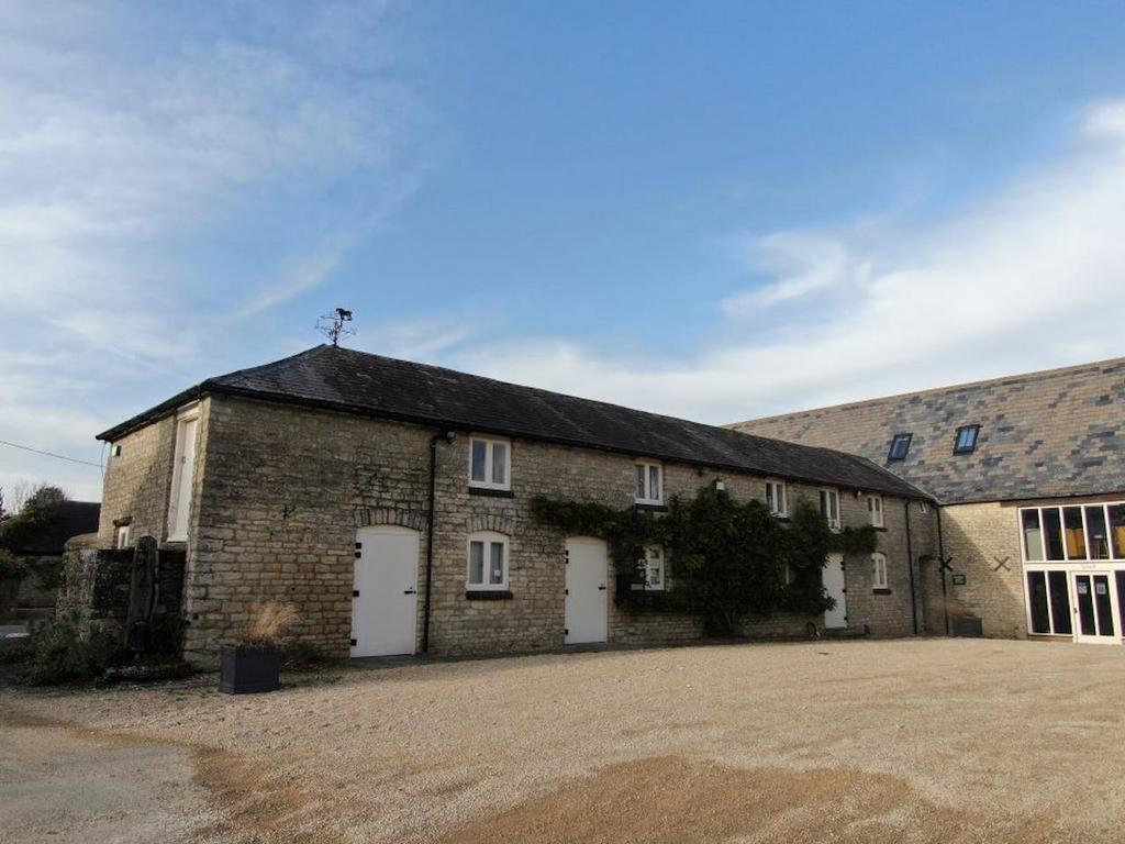 Featherbed Ct, Brackley for sale Building Photo- Image 1 of 1