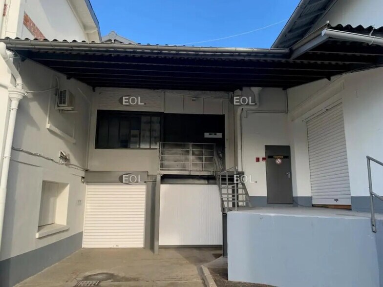 Light Industrial in Villeneuve-Saint-Georges to rent - Building Photo - Image 2 of 5