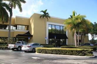 4400 N Congress Ave, West Palm Beach, FL for rent Primary Photo- Image 1 of 7