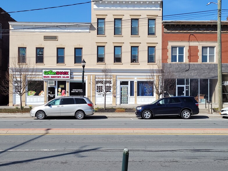 422 Broadway, Monticello, NY for sale - Building Photo - Image 1 of 1