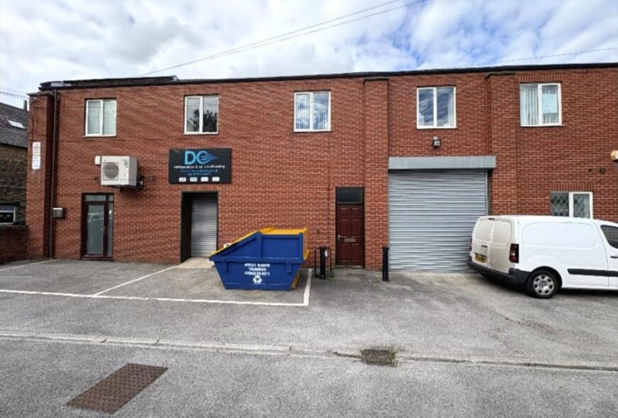 Granville Mount, Otley for sale - Building Photo - Image 2 of 2