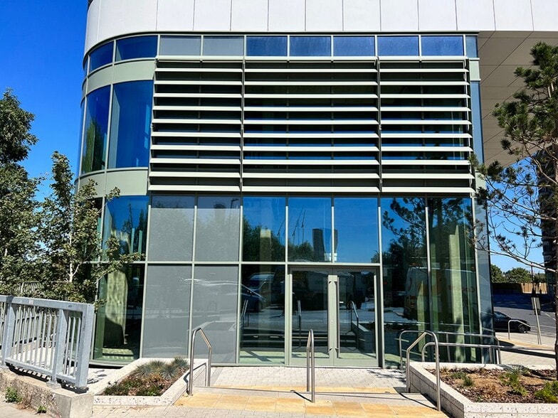 Old Oak Common Ln, London to rent - Building Photo - Image 1 of 45