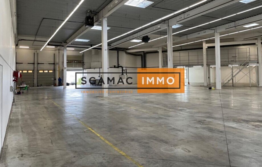 Industrial in GOUSSAINVILLE to rent - Building Photo - Image 1 of 5
