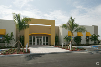 11250 NW 20th St, Miami, FL for rent Primary Photo- Image 1 of 5