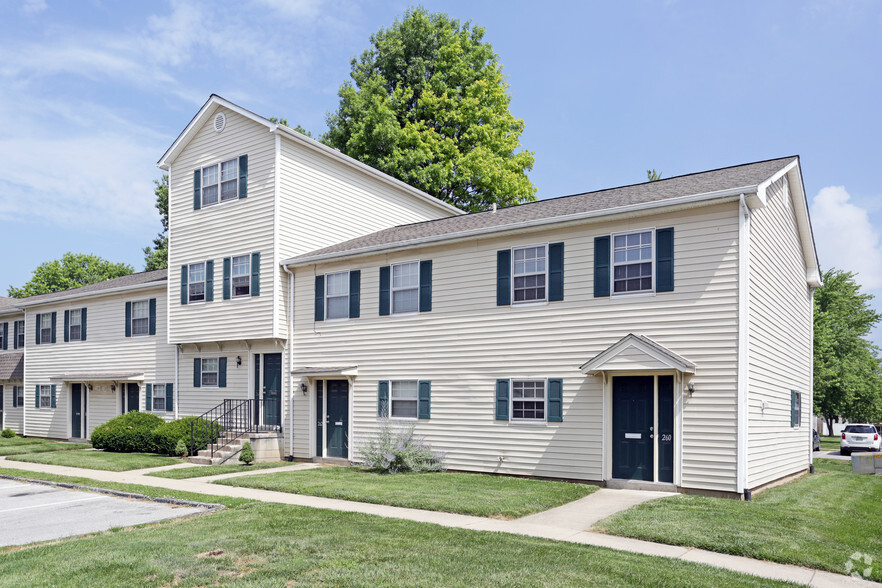 409 E Carlyle, Belleville, IL for sale - Primary Photo - Image 1 of 1