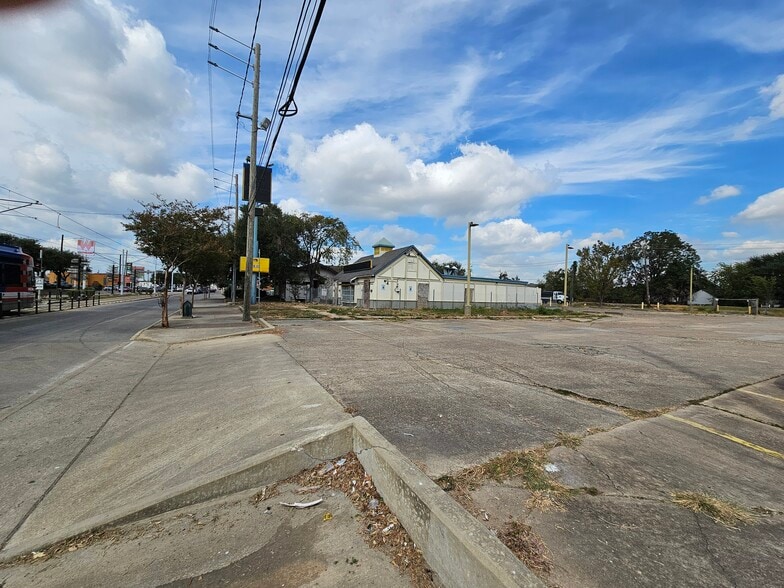 6929 Harrisburg Blvd, Houston, TX for rent - Building Photo - Image 3 of 7