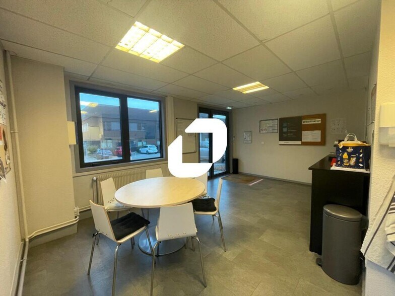 Light Industrial in Dardilly to rent - Interior Photo - Image 3 of 23