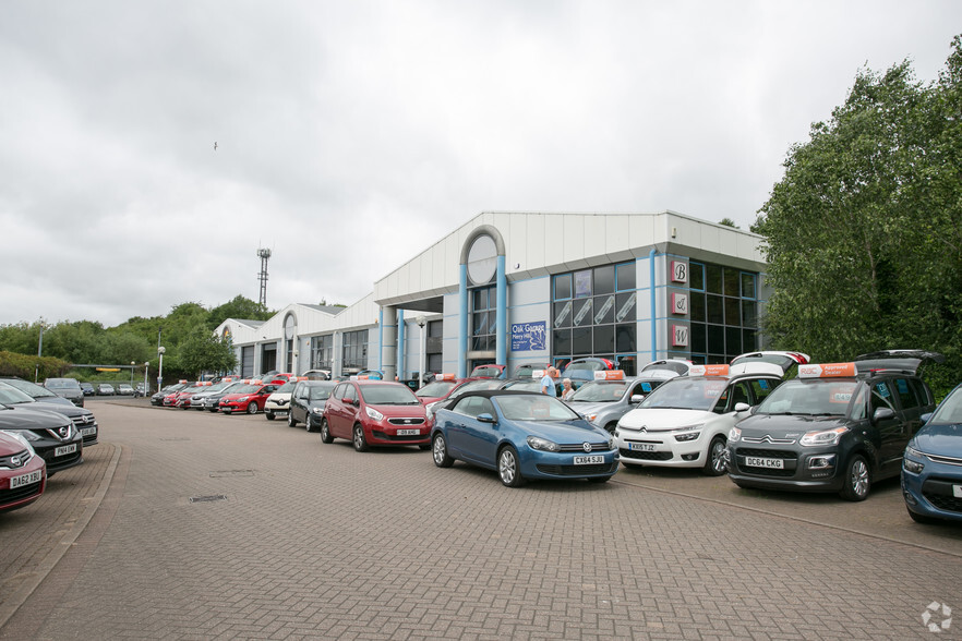 Pedmore Rd, Brierley Hill for rent - Building Photo - Image 3 of 5