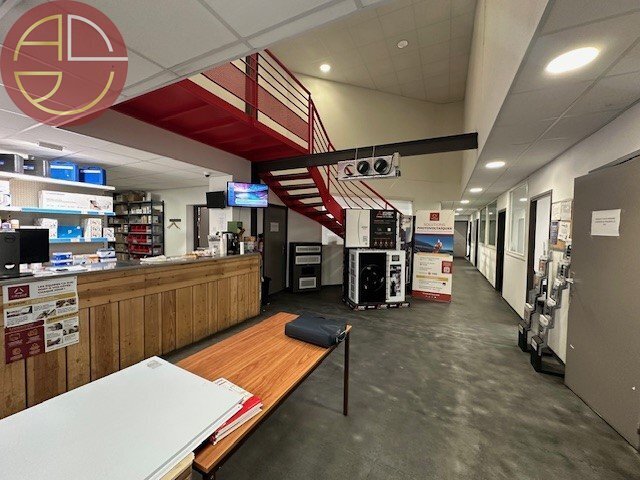 Industrial in Toulouse to rent - Interior Photo - Image 3 of 10