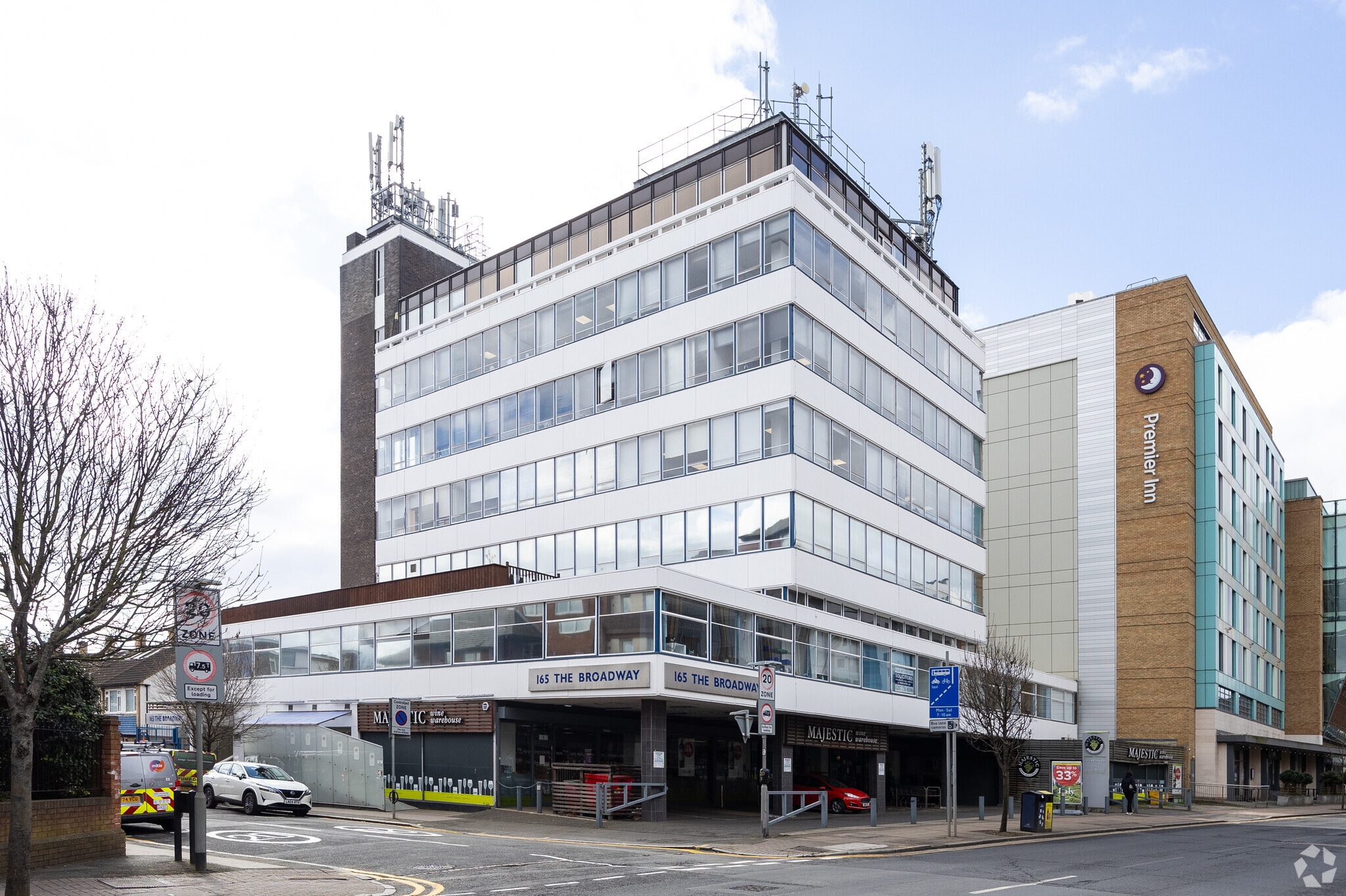 165-177 The Broadway, London to rent Primary Photo- Image 1 of 19