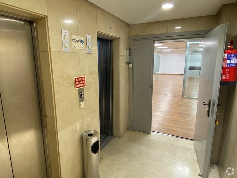 Calle de Ferraz, 50, Madrid, Madrid for sale - Building Photo - Image 3 of 8