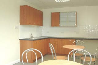 Rankine Rd, Basingstoke for rent - Building Photo - Image 3 of 4