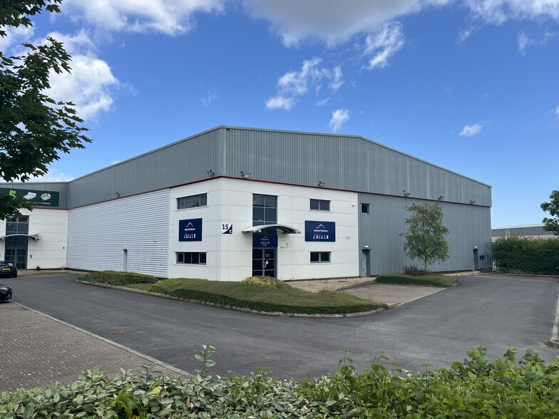 Follingsby Clos, Gateshead to rent - Building Photo - Image 1 of 4