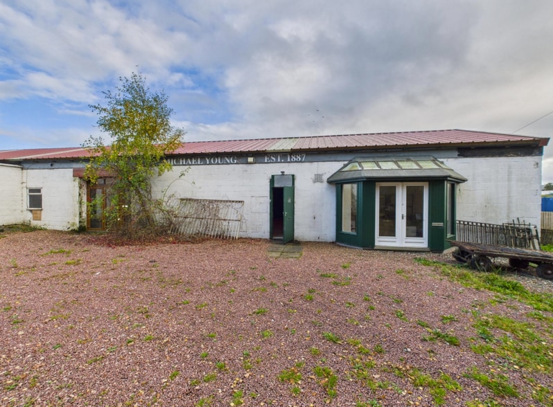 Main St, Bridge Of Earn to rent - Primary Photo - Image 1 of 2