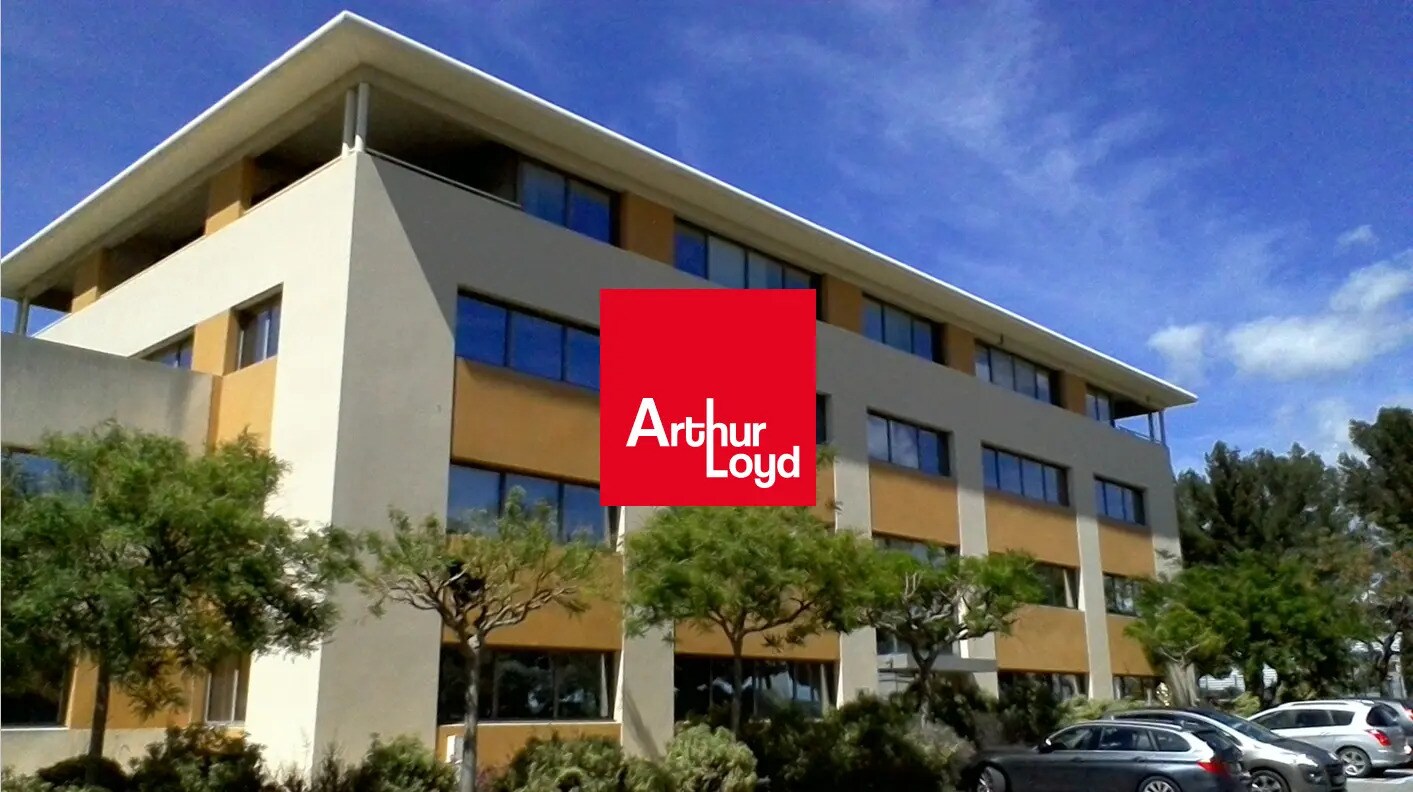 515 Avenue De La Tramontane, La Ciotat for sale Building Photo- Image 1 of 22