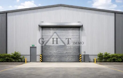 Industrial in Montreuil for sale Building Photo- Image 1 of 3