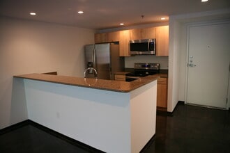 4121 Commerce St, Dallas, TX to rent Interior Photo- Image 2 of 7