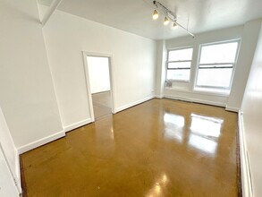 453 S Spring St, Los Angeles, CA for rent Interior Photo- Image 2 of 5