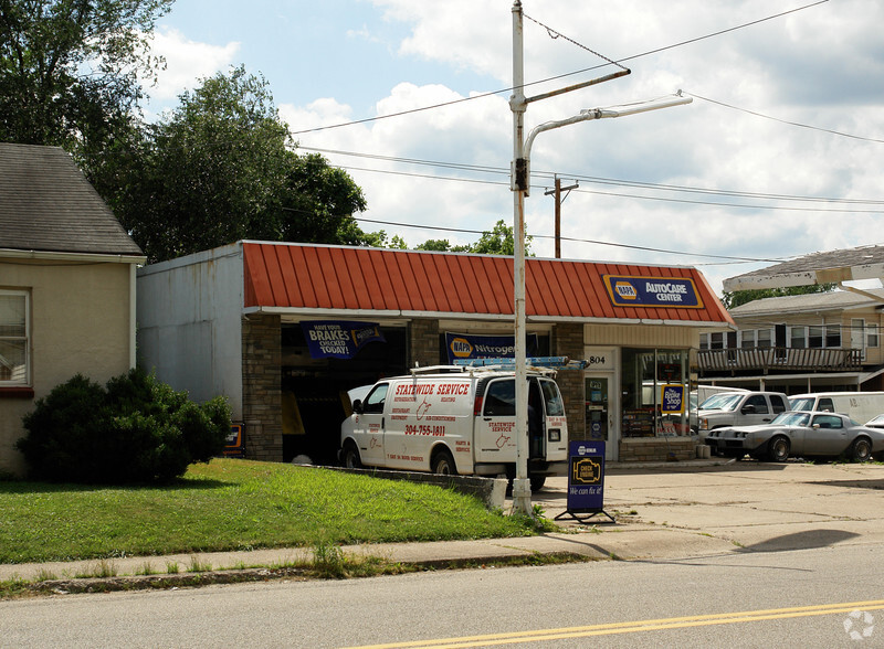 804 Main Ave, Nitro, WV for sale - Primary Photo - Image 1 of 2