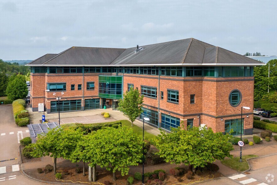 Campbell Rd, Stoke On Trent to rent - Building Photo - Image 3 of 10