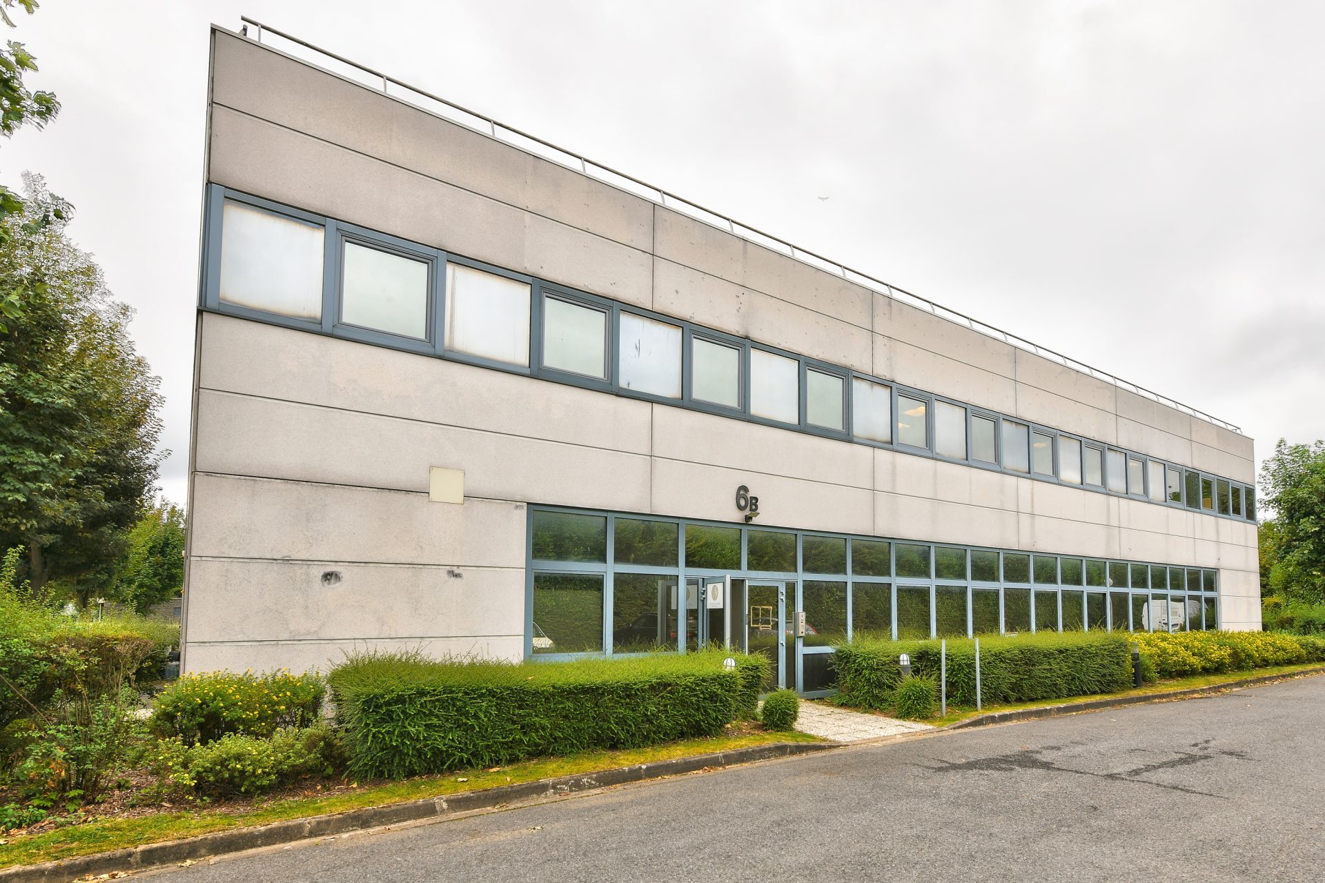 Light Industrial in Roissy-en-France to rent Primary Photo- Image 1 of 3