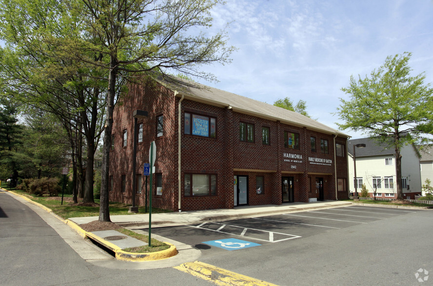 2942 Hunter Mill Rd, Oakton, VA for rent - Building Photo - Image 3 of 4