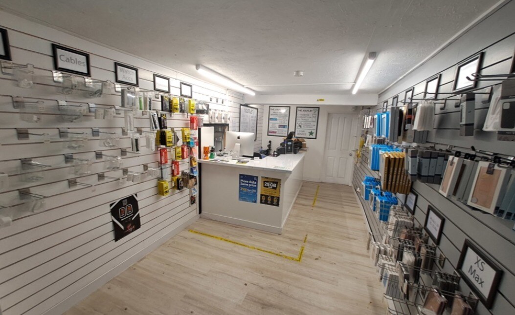 37-39 Fore St, Ivybridge to rent Interior Photo- Image 1 of 6