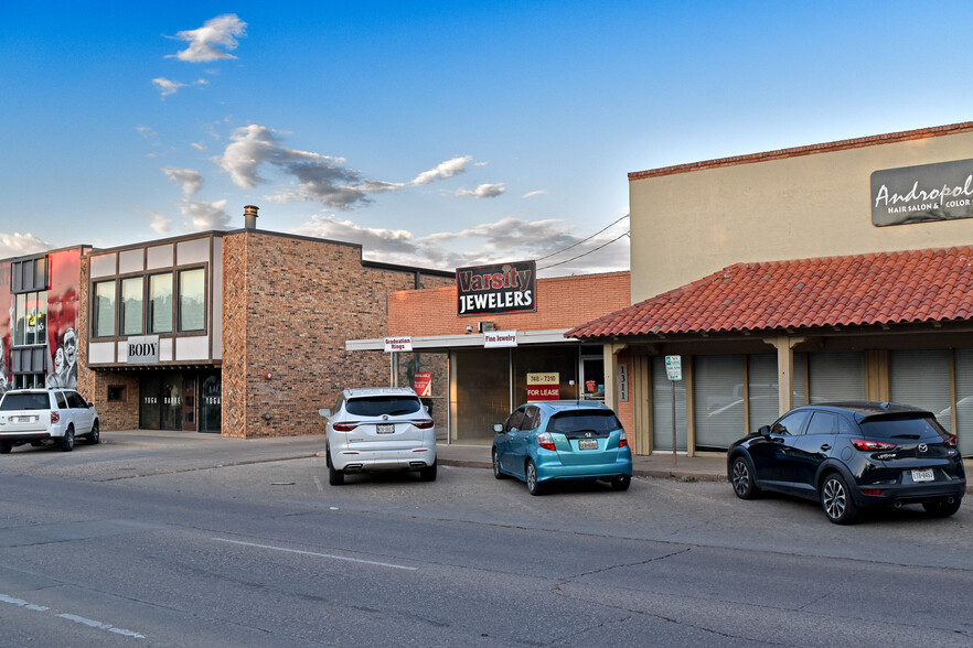 1311 University Ave, Lubbock, TX for rent - Building Photo - Image 2 of 6