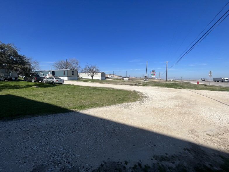 13615 N Ih 35, Jarrell, TX for sale - Primary Photo - Image 2 of 10