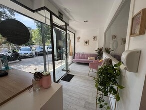 Retail in Barcelona, Barcelona to rent Interior Photo- Image 2 of 12