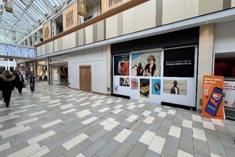 The Square, Camberley to rent Building Photo- Image 1 of 1