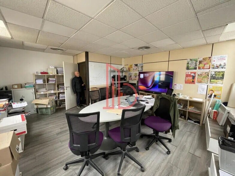 Office in Bordeaux to rent - Interior Photo - Image 3 of 5