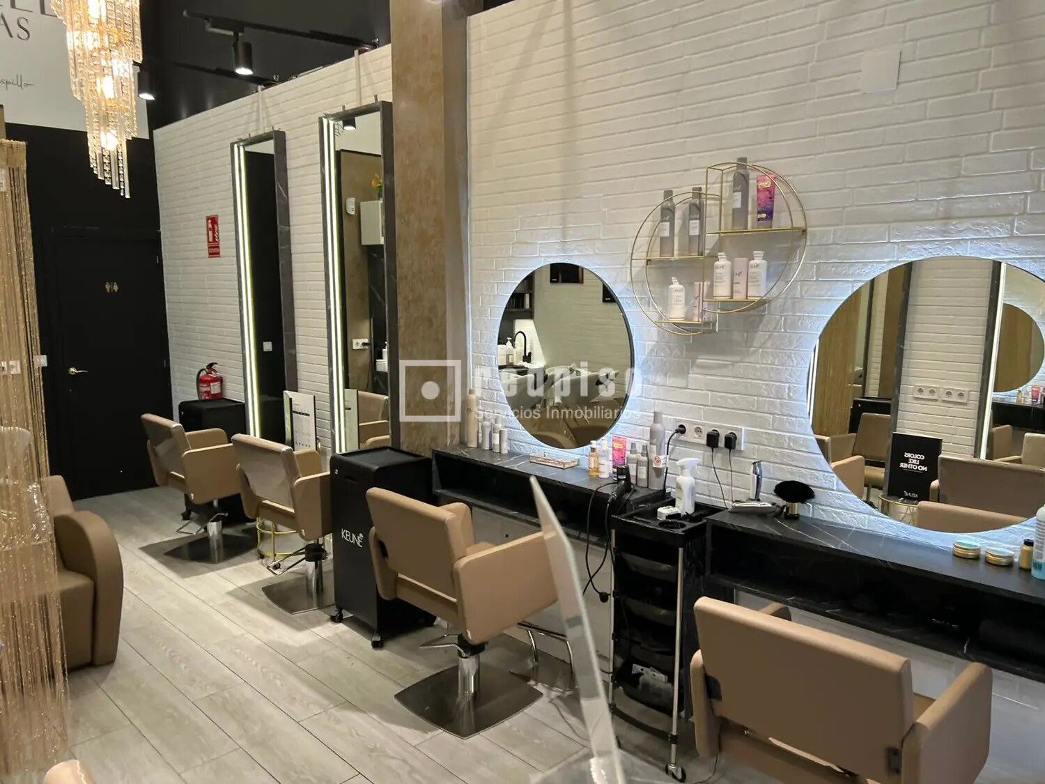 Retail in Madrid, Madrid to rent Interior Photo- Image 1 of 4