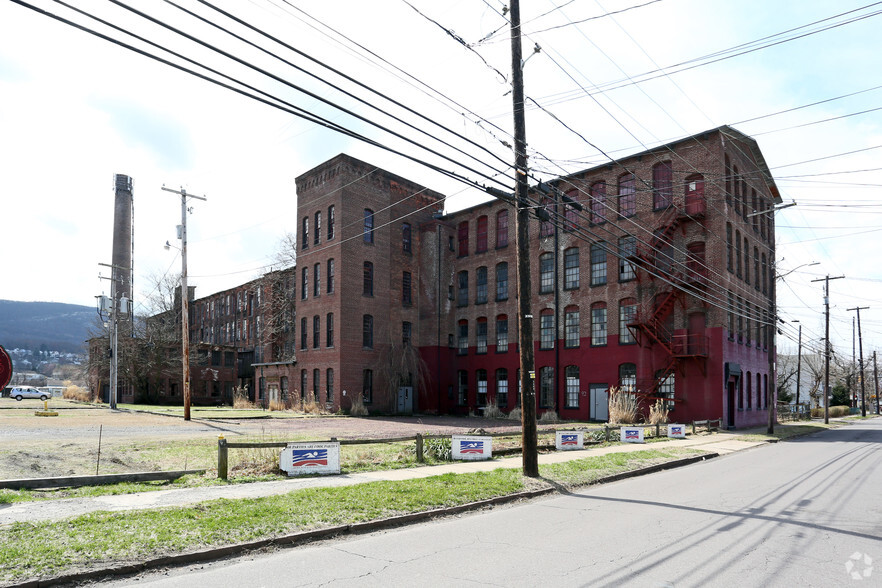 92 S Empire St, Wilkes Barre, PA for sale - Primary Photo - Image 1 of 1