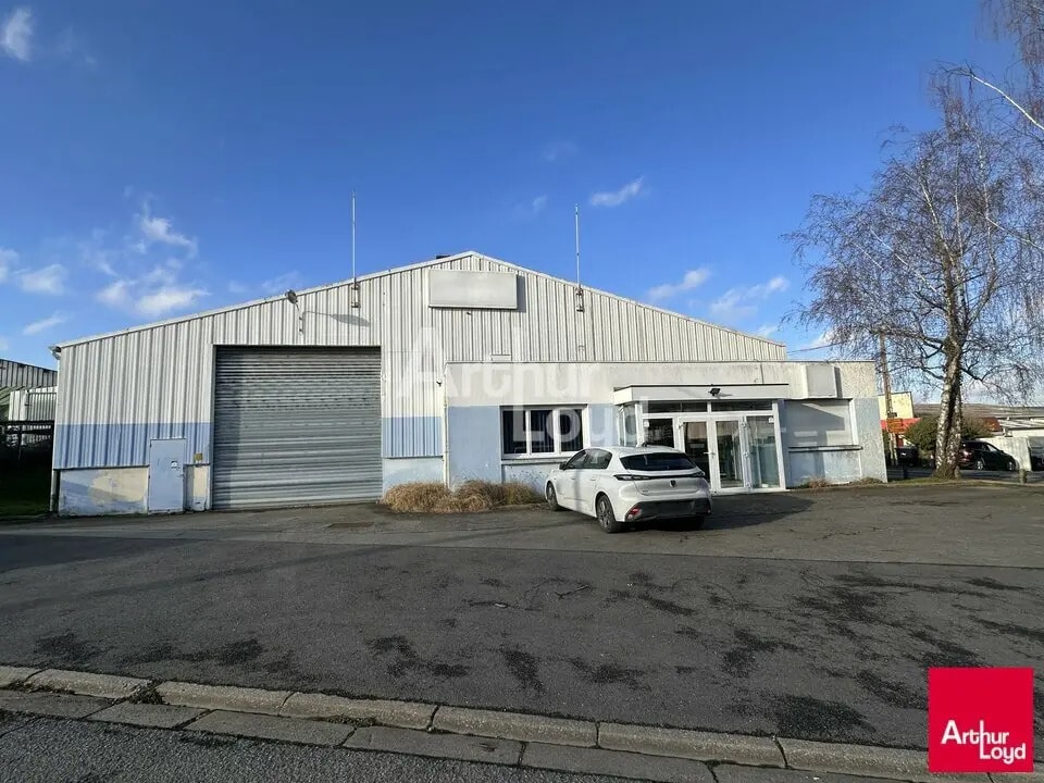 Location Local d'activités 1 070 m² - Photo 1