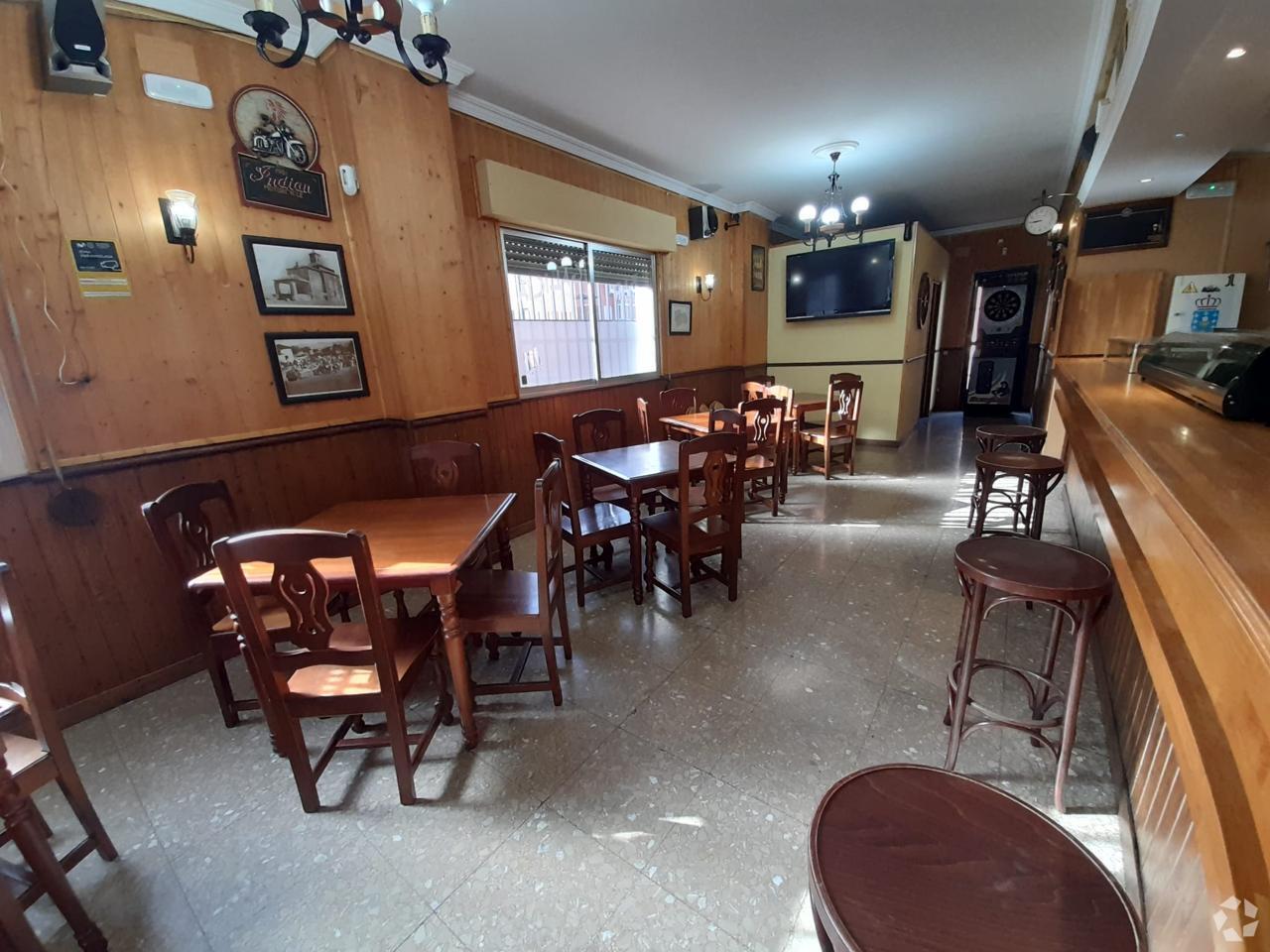 Retail in Azuqueca de Henares, Guadalajara to rent Interior Photo- Image 1 of 10