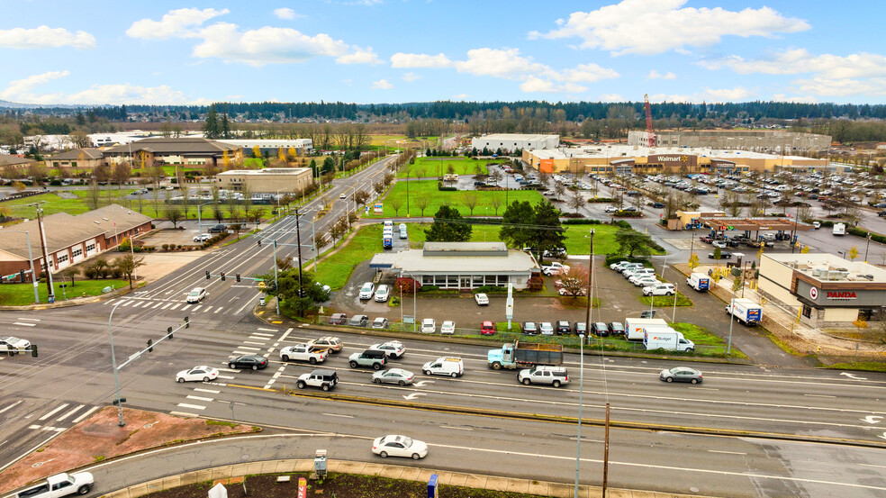 14605 NE Fourth Plain Blvd, Vancouver, WA for rent - Building Photo - Image 1 of 12