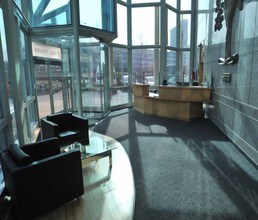 Manor House Dr, Coventry to rent Interior Photo- Image 1 of 11