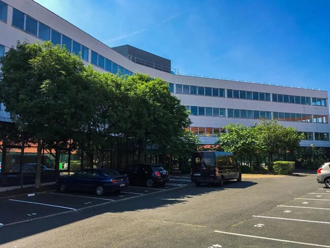 Vente Bureaux 416 m² à 834 m²