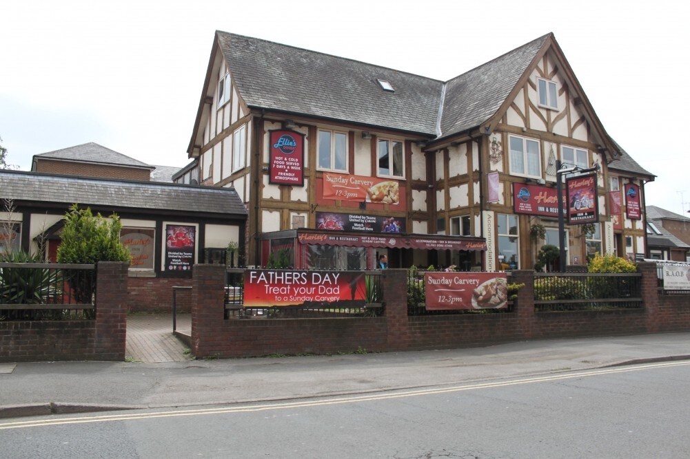 Market St, Chesterfield for sale Primary Photo- Image 1 of 1