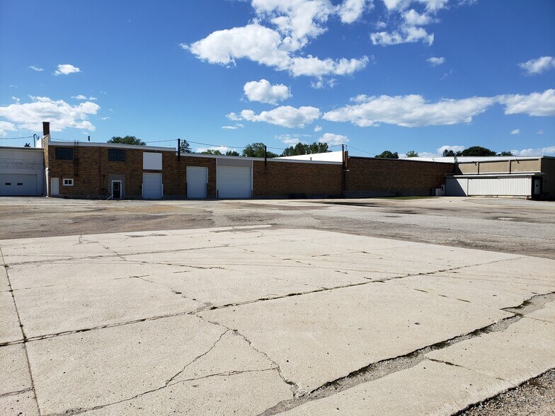 100 Washington St, Fox Lake, WI for sale - Building Photo - Image 3 of 10